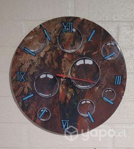 Reloj mural en resina epoxica
