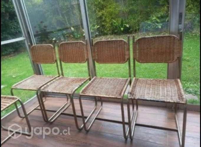 Comedor terraza con cubierta de vidrio esfumado