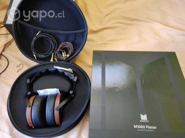 Monolith M1060 Planar Magnetic Headphones