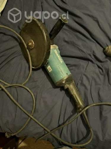 Esmeril angular Makita 9 ga9061r