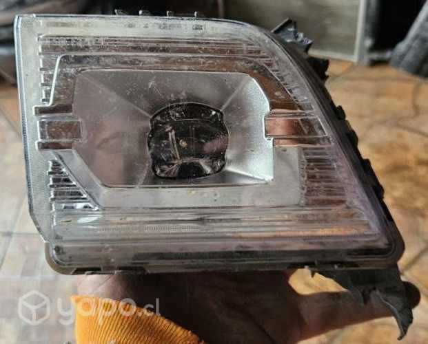 Neblinero izquierdo Silverado 2019 2022 detalle