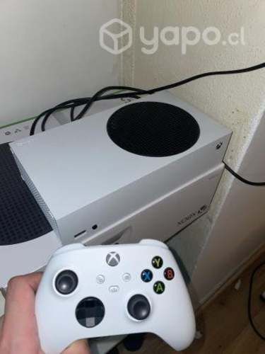 Xbox Series S + 1 control