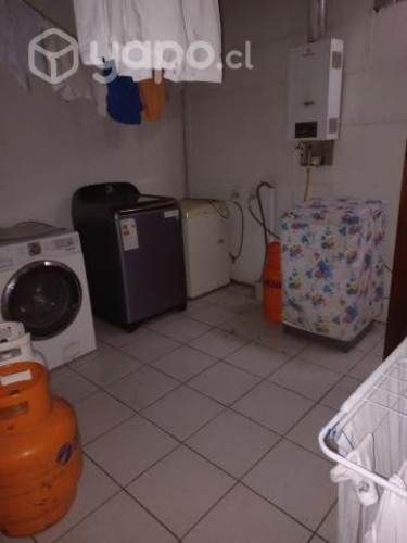 Arriendo pieza grande