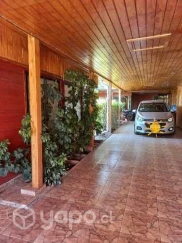 Arriendo pieza grande