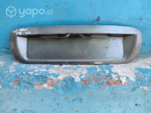 Moldura de tapa maleta Fiat marea 1998-2000