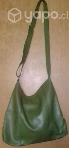 Lindo bolso al hombro, marca NINE & CO
