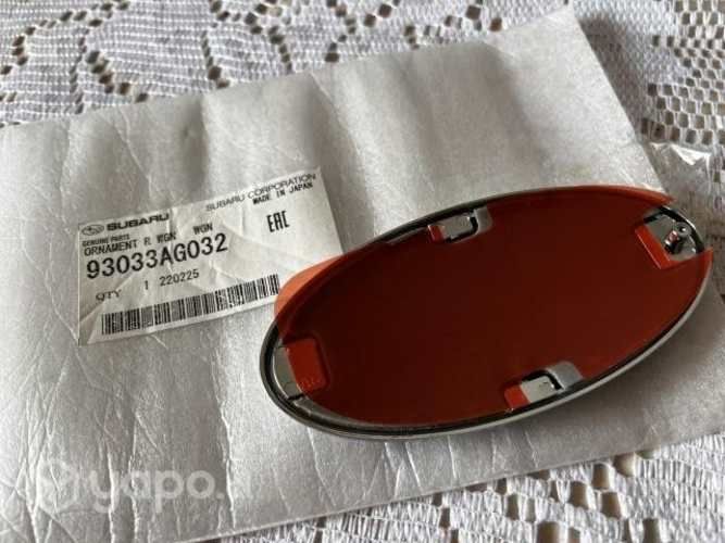 Subaro logo original trasero