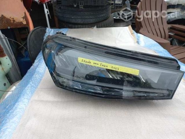 Óptico derecho SKODA New Fabia 2023 ORIGINAL