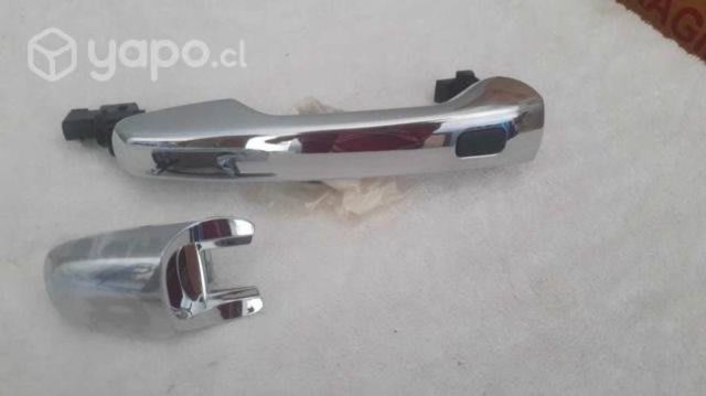 Manilla puerta delantera derecha cromada 2 partes