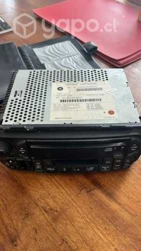 Radio jeep Cherokee año 2005