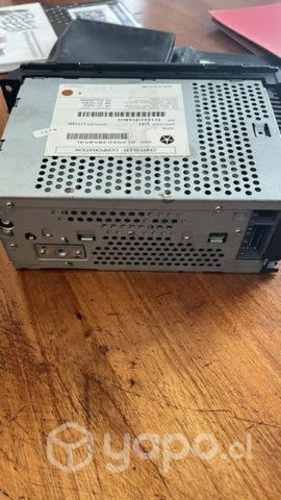 Radio jeep Cherokee año 2005