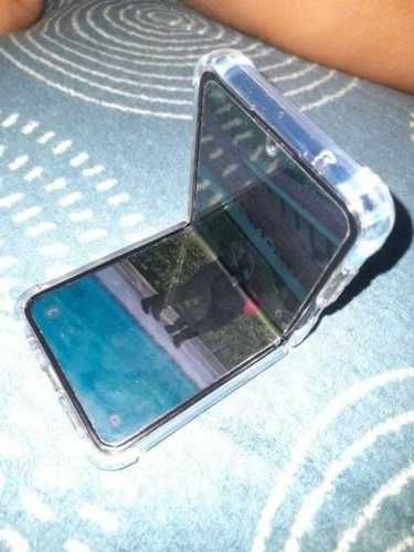 Samsung galaxy zflip 4.