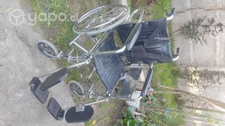 Silla de ruedas tipo camilla