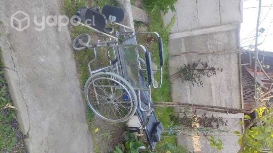 Silla de ruedas tipo camilla