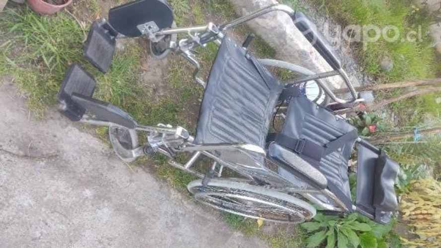 Silla de ruedas tipo camilla