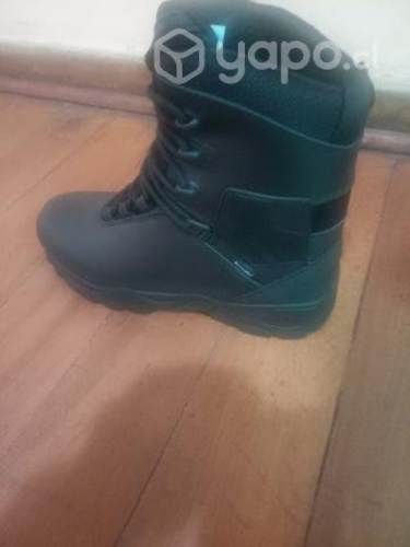 Bota militar