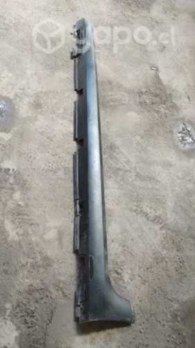 Zócalo izquierdo citroen c3 2018/22