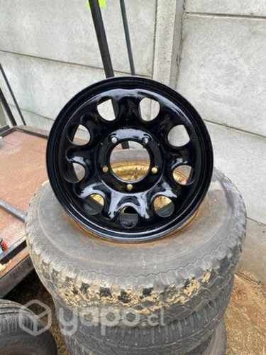 4 Llantas de fierro Suzuki, Lada Niva, Dahiatsu