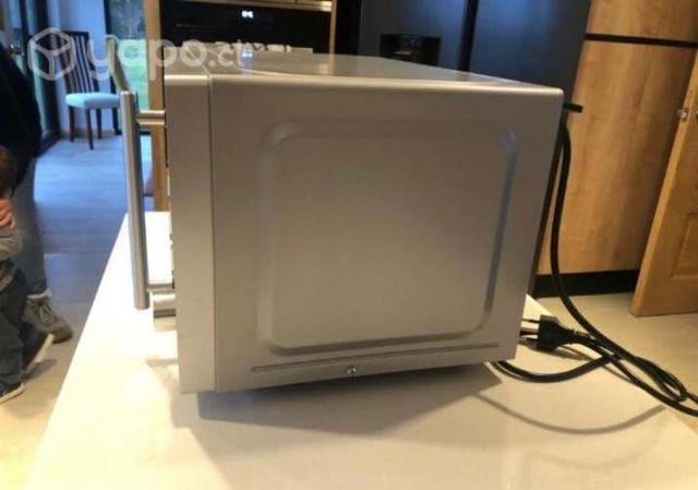 Microondas ursus trotter