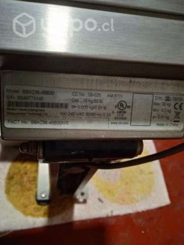 Balanza industrial mettler toledo