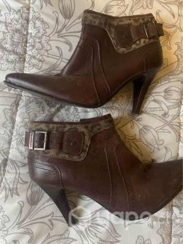 Botines talla 35