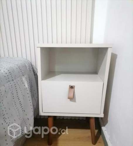 Respaldo y 2 veladores