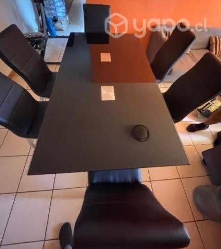 Comedor de 6 sillas ecocuero