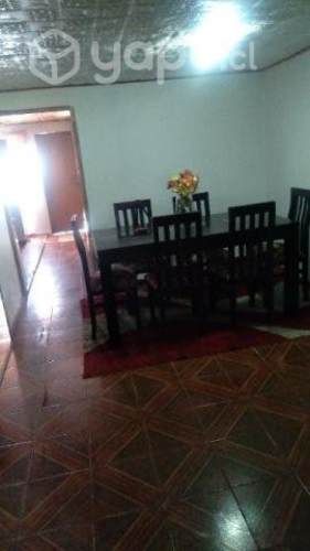 Casa en calle a una cuadra de colegio cesfam, loco