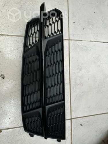 Rejilla antiniebla audi A6 lado derecho , nueva
