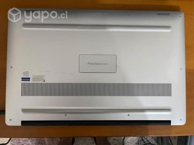 DELL PRECISIÓN 15” 5540 i7 9na 32gb