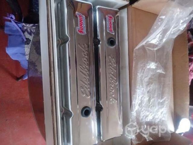 Tapas de valvula edelbrock para v8