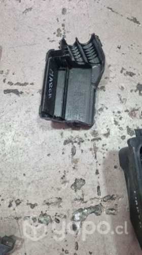 Tapa fusible nissan march 2020