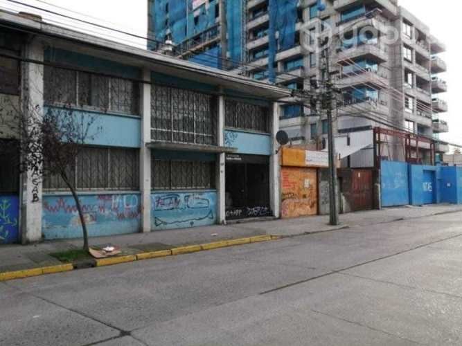Amplia casa en centro de Concepción