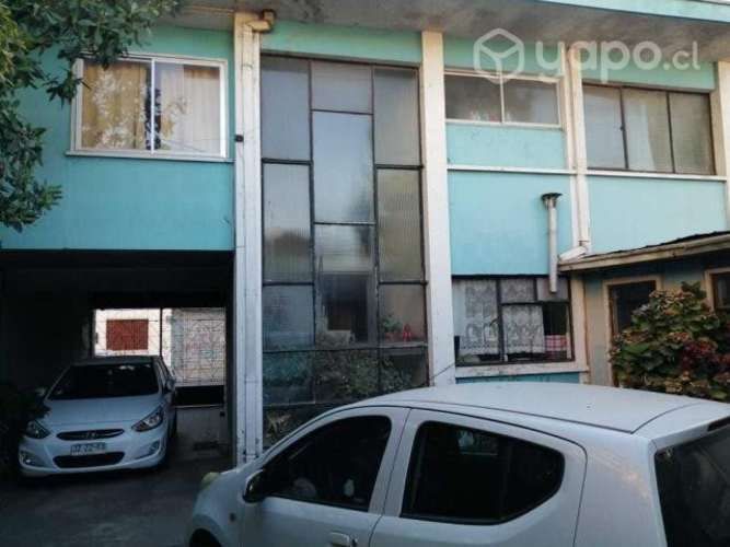 Amplia casa en centro de Concepción