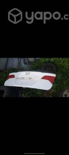Maleta de honda civic 2008 disponible para retiro