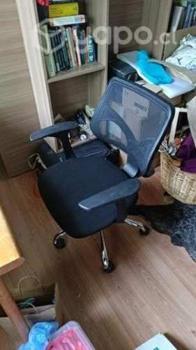 Silla escritorio negra