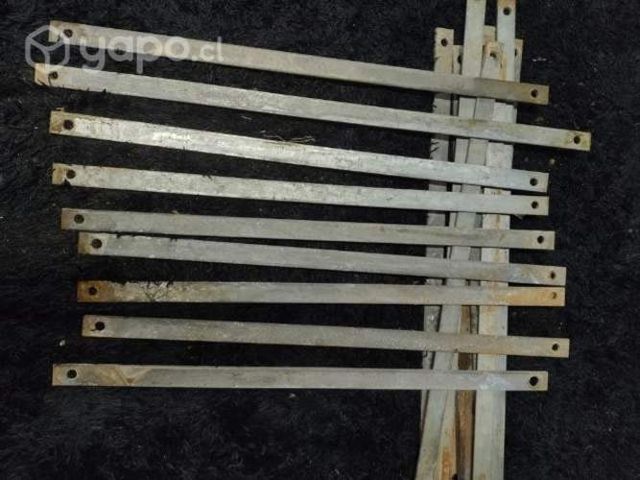 Pletinas de fierro dos agujeros