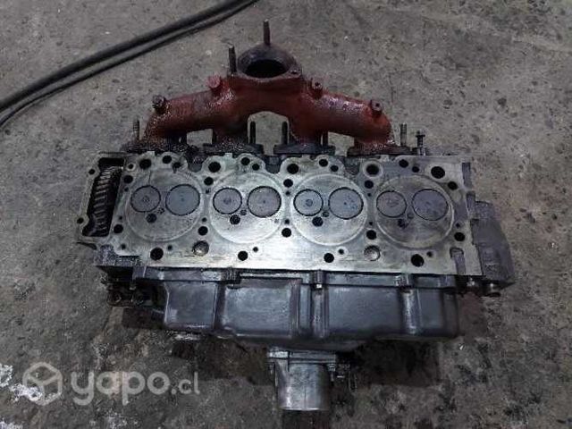 Culata de motor camión chevrolet npr 4.3