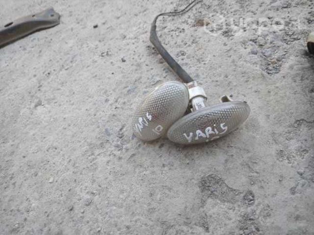 Toyota yaris 2010 luces intermitentes laterales