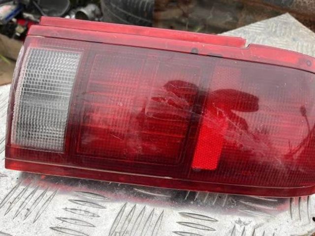 Foco Optico Trasero Nissan V16