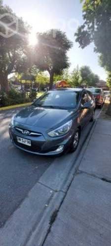 Hyundai accent 2012