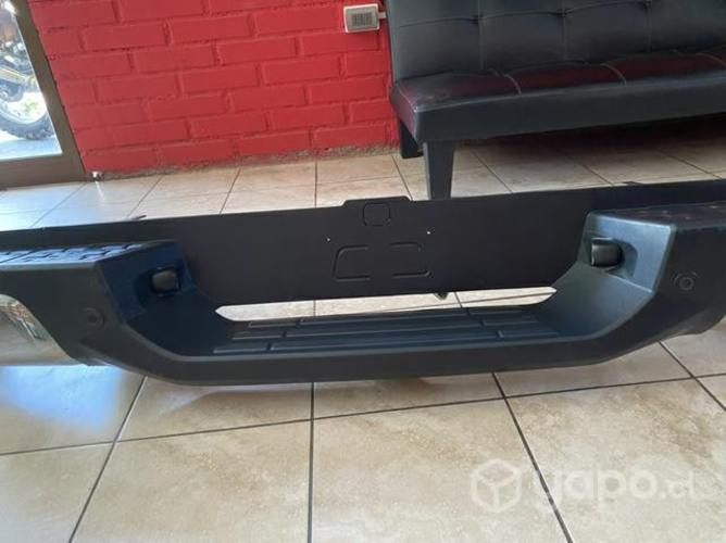 Parachoque Trasero Chevrolet Colorado 2021