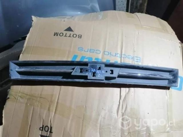 Máscara Chevrolet tracker