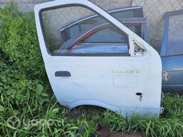 Puerta delantera kia besta 2006