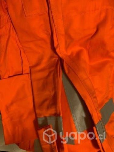 Buzo piloto ignífugo