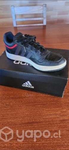 Zapatillas adidas hoops 3.0 Talla 44