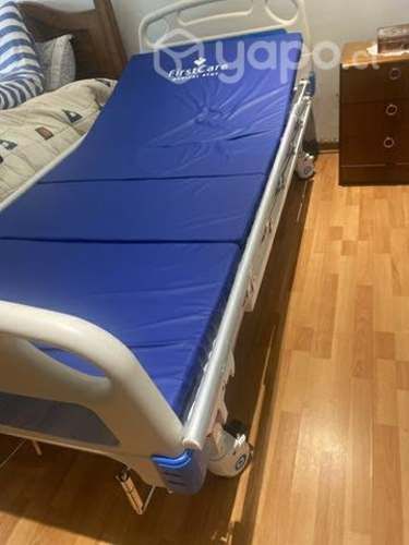 Cama clínica con colchón