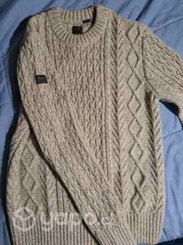 Sweater superdry nuevo, sin uso