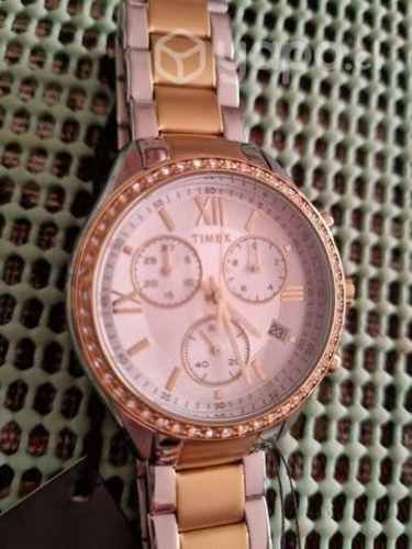 Hermoso reloj de marca