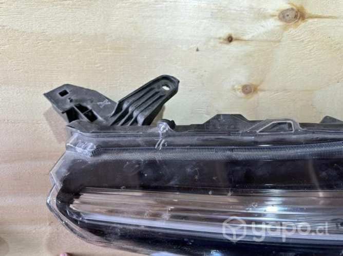 Optico toyota Corolla cross hybrid